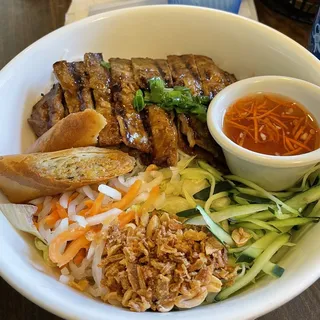 E5. Grilled Pork & Egg Roll Over Vermicelli