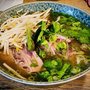 a bowl of pho noodle