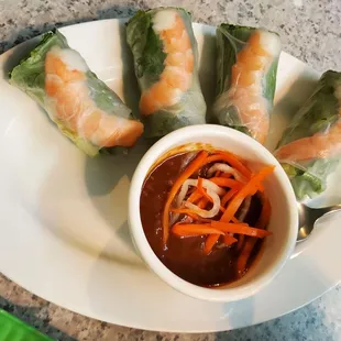 Summer Rolls w/Shrimp ($8.50).