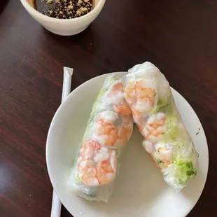 Shrimp spring rolls