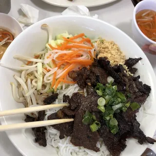 B5. Grilled Marinated Beef Over Vermicelli Noodle