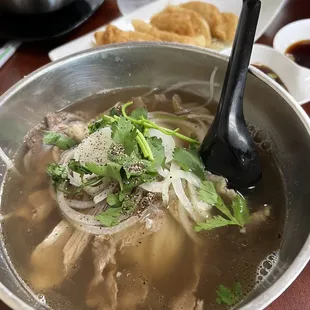 Well-Done Brisket Pho (Chin)