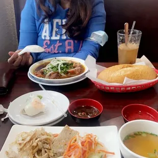 Com tam bi suon cha trung and bo kho