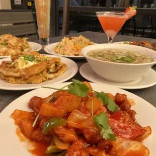 OPEN AIR DINING IS OPEN! Come get your drinks and grub!
