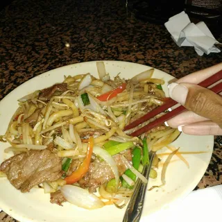 Stir Fried Japanese Udon