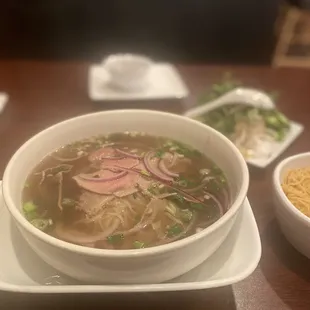 Pho15 - Steak and brisket pho