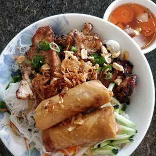 29. Bun Ga Nuong Cha Gio