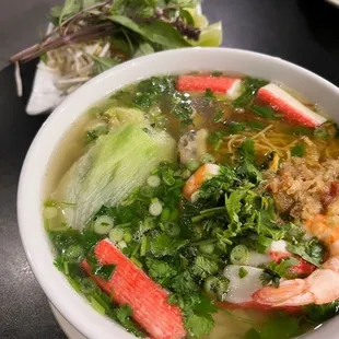 Hu tieu do bien(seafood soup)