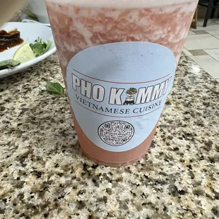 Salsa Blanca slushie boba drink - strawberry banana