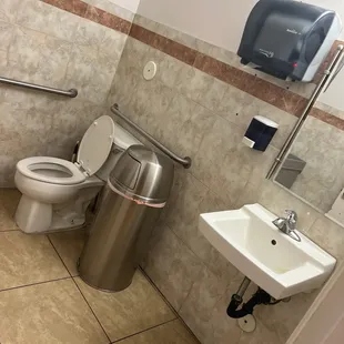 Women&apos;s bathroom