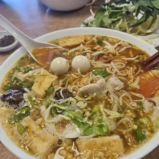 19. Bun Rieu