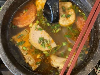 Tu Quy Restaurant And Cafe