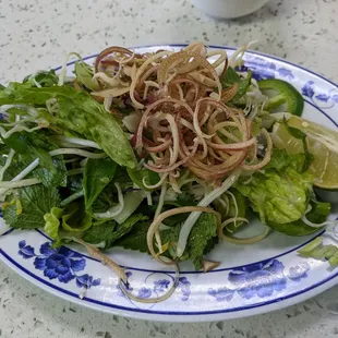 Mi Quang garnish plate