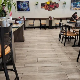 Lots or indoor and outdoor seating!