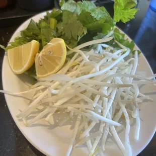 Herbs to add into Hu Tieu