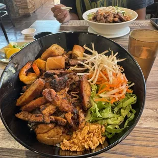 Combo vermicelli bowl