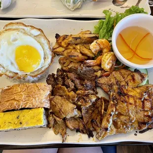 Com pho king plate (~$15)