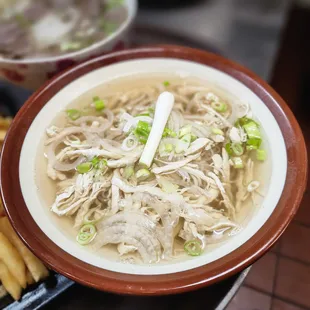 Medium Chicken Pho