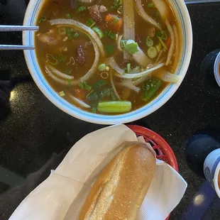 D10. Mi Bo Kho