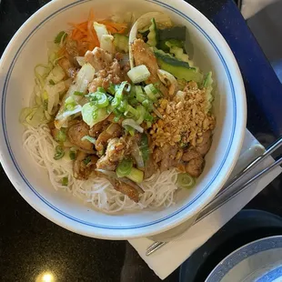 E9. Bun Ga Xao sa ot