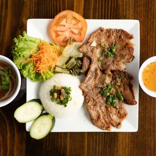 R2. Grilled Pork Chops Over Rice (Com Suon)