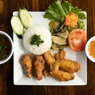 R7. Vietnamese Chicken Wings Fish Sauce Over Rice (Com Canh Ga Chien Nuoc Mam)