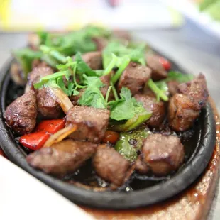 39. Com Bo Luc Lac (Shaking Beef)