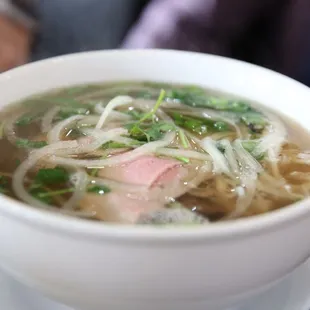 Pho # 1. Tai Nam Gau Gan Sach