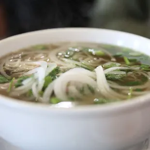 1. Tai Nam Gau Gan Sach / Tai Nam Gau Gan Sach Bo Vien ("Pho #1")