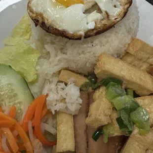 Vegetarian / V3 with rice and a veggie dipping sauce. Throw a fried egg on it!