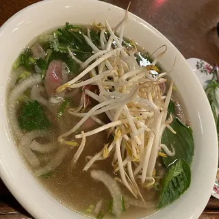 1. Pho Tai
