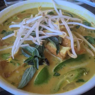 Vegan curry noodle soup