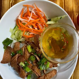 V2 Vegetarian Rice Noodle Bowl with soy protein- delicious