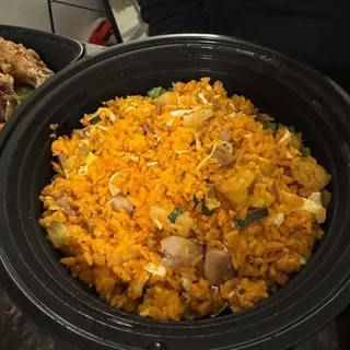 27. Com Chien Thai