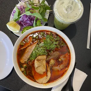 Bun bo hue and green thai tea