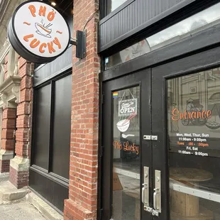 Outside entrance to Pho Lucky