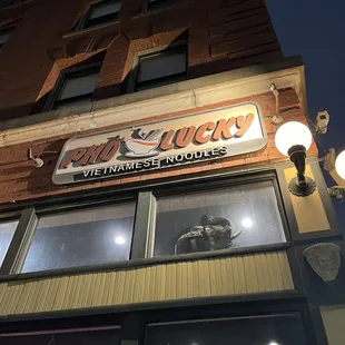 Pho Lucky sign