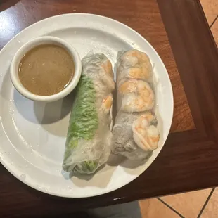 The peanut sauce is delicious
