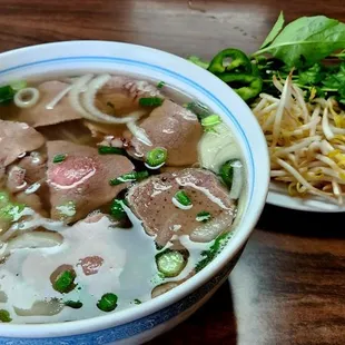 noodles, noodle soup, ramen and noodles, ramen, food, noodle dish