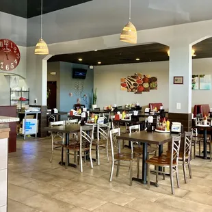 Dining room. Very clean. Country music playing in background, but not too loud. AC just right; not too cold, not too warm.