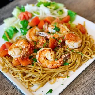 G2. Garlic Noodles with Grilled Jumbo Shrimp ($15)