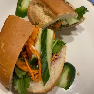 Bahn mi