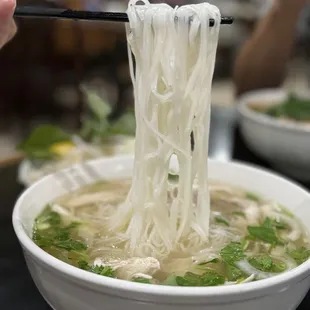 Pho ga (!14.95)