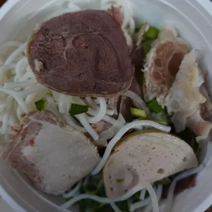 Bun bo Hue various meats