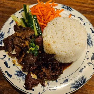 Grilled pork rice plate