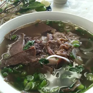 07. Rare Steak and Brisket Noodle Soup