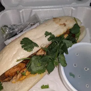 Salmon Banh Mi