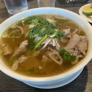 P3. Hanoi Style Beef Pho