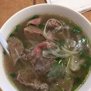 PO8. Beef Meatball Pho
