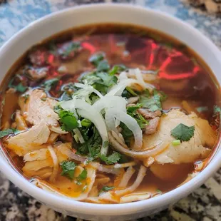 Bun bo hue extra chicken